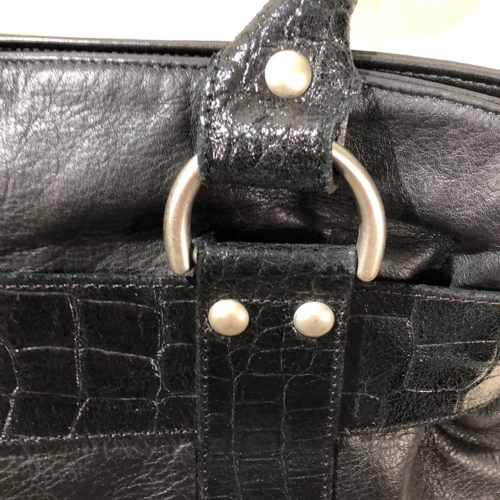 Black Leather Structured Tote Bag - Picture 9 of 11